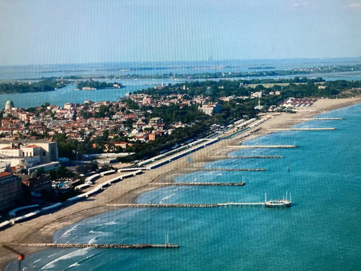Oasis Lagoon Estate Lido di Venezia 0*,