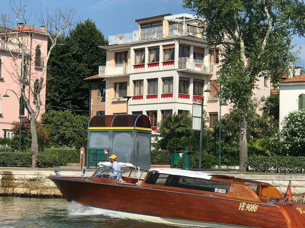 Oasis Lagoon Estate Lido di Venezia